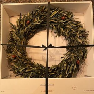 20” Olive Dried Wreath Hearth&Hand with Magnolia NWT
